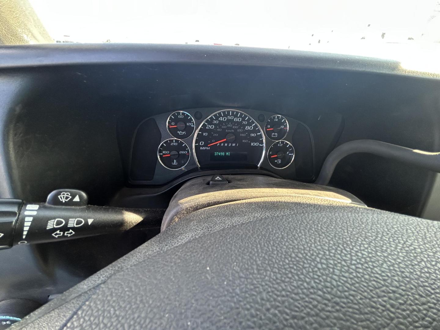 2021 White Chevrolet Express 2500 Cargo (1GCWGAFP2M1) with an 4.3L V6 engine, 6A transmission, located at 1687 Business 35 S, New Braunfels, TX, 78130, (830) 625-7159, 29.655487, -98.051491 - Photo#14