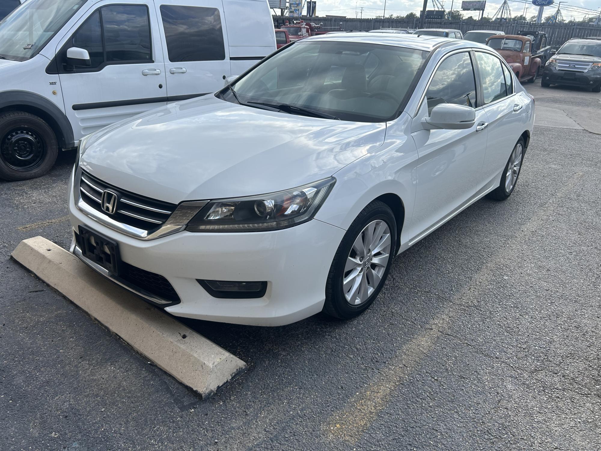 photo of 2014 Honda Accord EX Sedan CVT