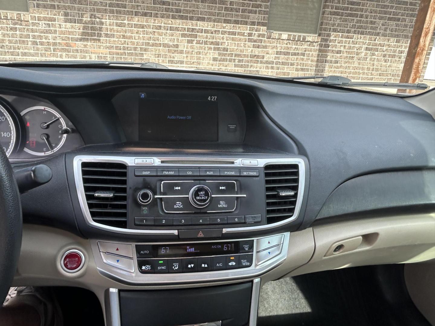 2014 White Honda Accord EX Sedan CVT (1HGCR2F70EA) with an 2.4L L4 DOHC 16V engine, Continuously Variable Transmission transmission, located at 1687 Business 35 S, New Braunfels, TX, 78130, (830) 625-7159, 29.655487, -98.051491 - Photo#9