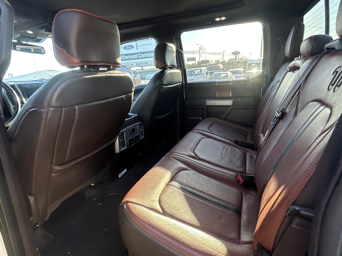 2020 White Ford F-350 SD King Ranch Crew Cab Long Bed 4WD (1FT8W3BTXLE) with an 6.7L V8 OHV 16V DIESEL engine, 6A transmission, located at 1687 Business 35 S, New Braunfels, TX, 78130, (830) 625-7159, 29.655487, -98.051491 - Photo#8