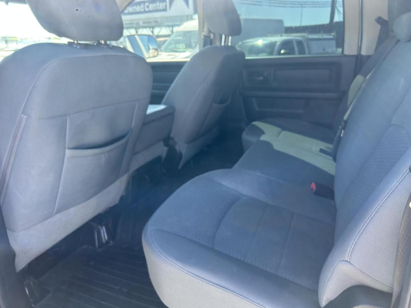 2013 White RAM 2500 Tradesman Crew Cab SWB 4WD (3C6UR5CL5DG) with an 6.7L L6 OHV 24V TURBO DIESEL engine, 6-Speed Automatic transmission, located at 1687 Business 35 S, New Braunfels, TX, 78130, (830) 625-7159, 29.655487, -98.051491 - Photo#8