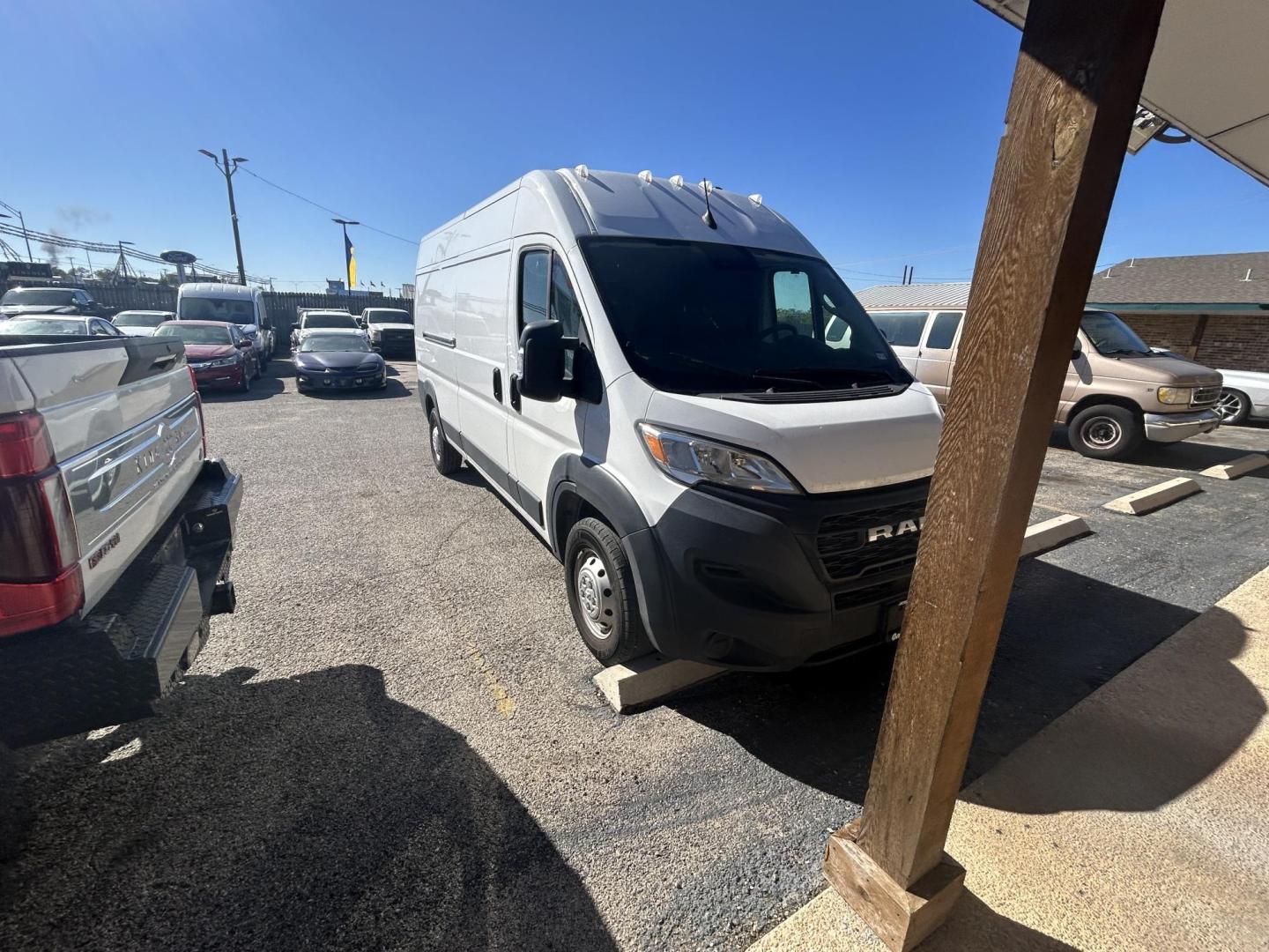 2023 White RAM Promaster 2500 High Roof 159-in. WB (3C6LRVDGXPE) with an 3.6L V6 engine, 6A transmission, located at 1687 Business 35 S, New Braunfels, TX, 78130, (830) 625-7159, 29.655487, -98.051491 - Photo#1