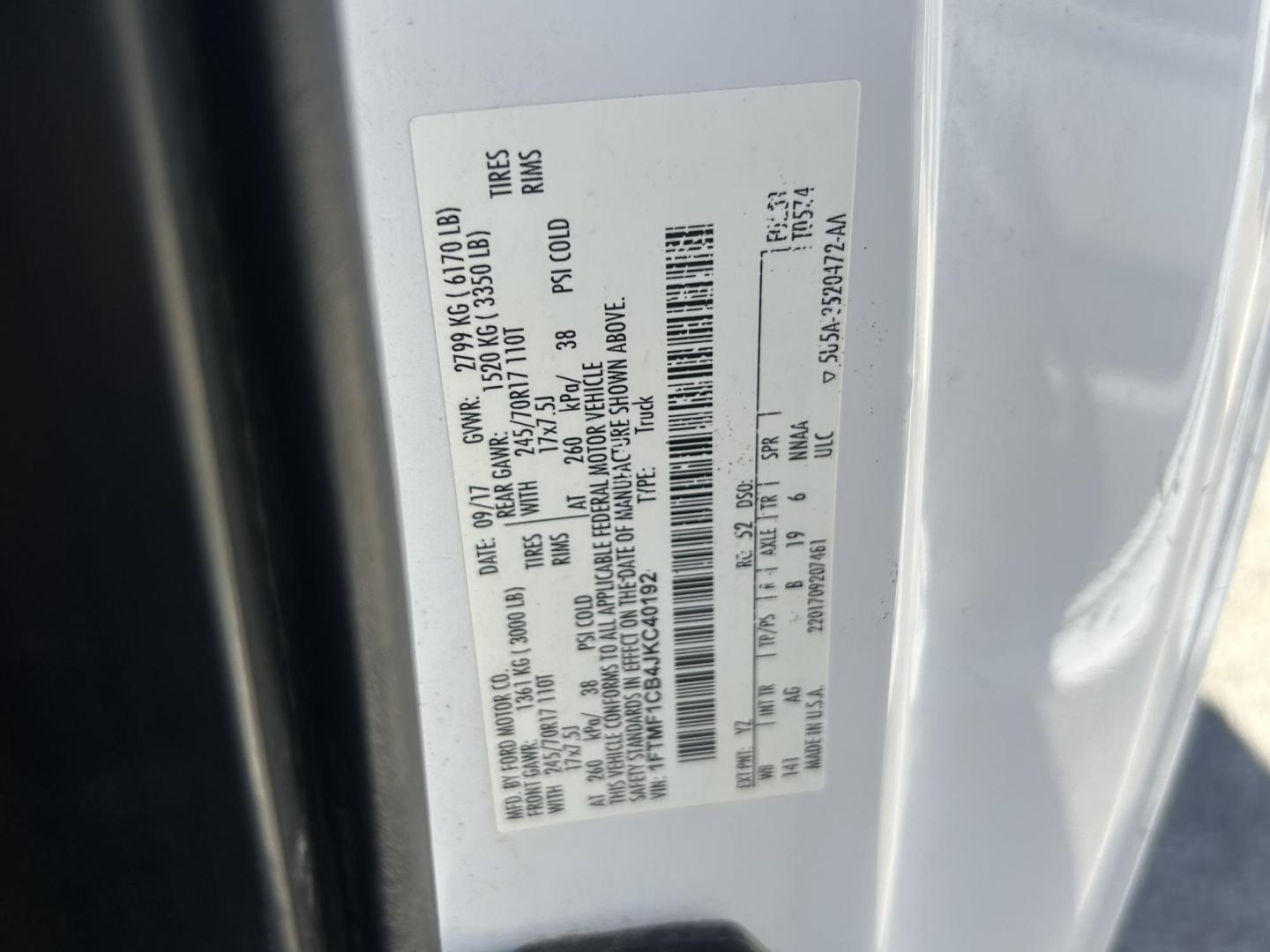 2018 White Ford F-150 XL 8-ft. Bed 2WD (1FTMF1CB4JK) with an 3.3L V6 DOHC 24V engine, 6A transmission, located at 1687 Business 35 S, New Braunfels, TX, 78130, (830) 625-7159, 29.655487, -98.051491 - Photo#9