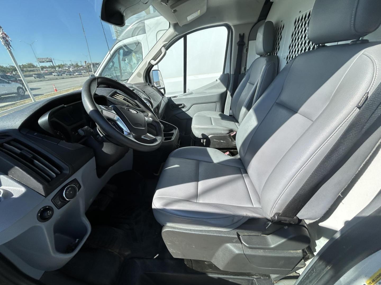 2019 White Ford Transit 250 Van Low Roof w/Sliding Pass. 130-in. WB (1FTYR1YM1KK) with an 3.7L V6 DOHC 24V engine, 6A transmission, located at 1687 Business 35 S, New Braunfels, TX, 78130, (830) 625-7159, 29.655487, -98.051491 - Photo#11