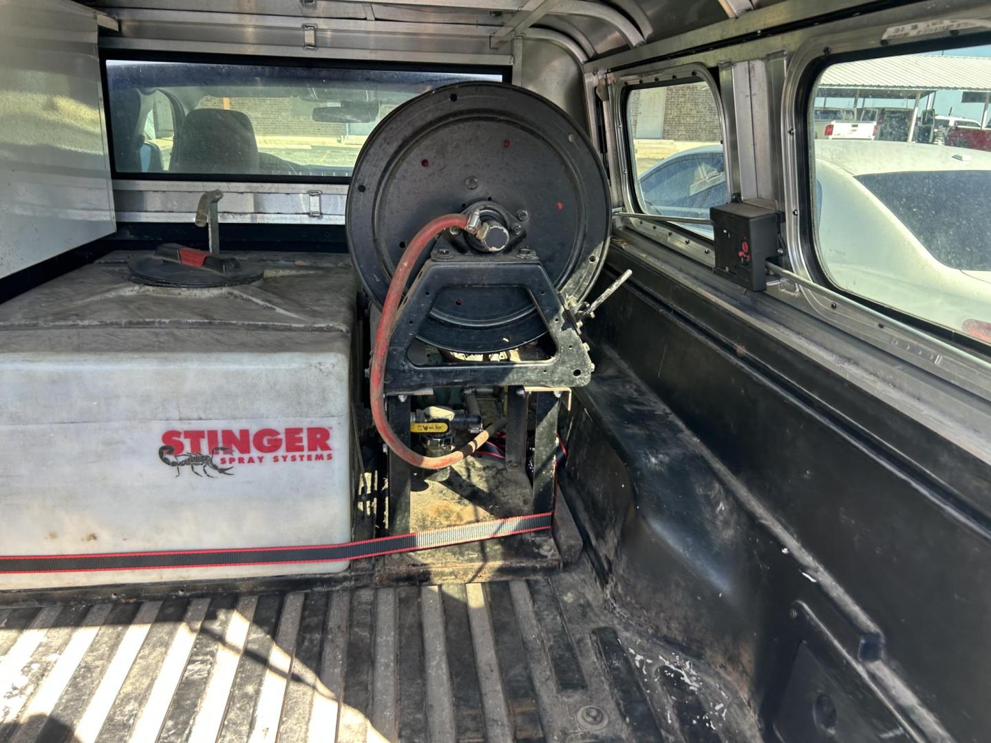 2022 White Toyota Tacoma SR5 Access Cab I4 6AT 2WD (3TYRX5GN2NT) with an 2.7L L4 DOHC 16V engine, 6A transmission, located at 1687 Business 35 S, New Braunfels, TX, 78130, (830) 625-7159, 29.655487, -98.051491 - Photo#2