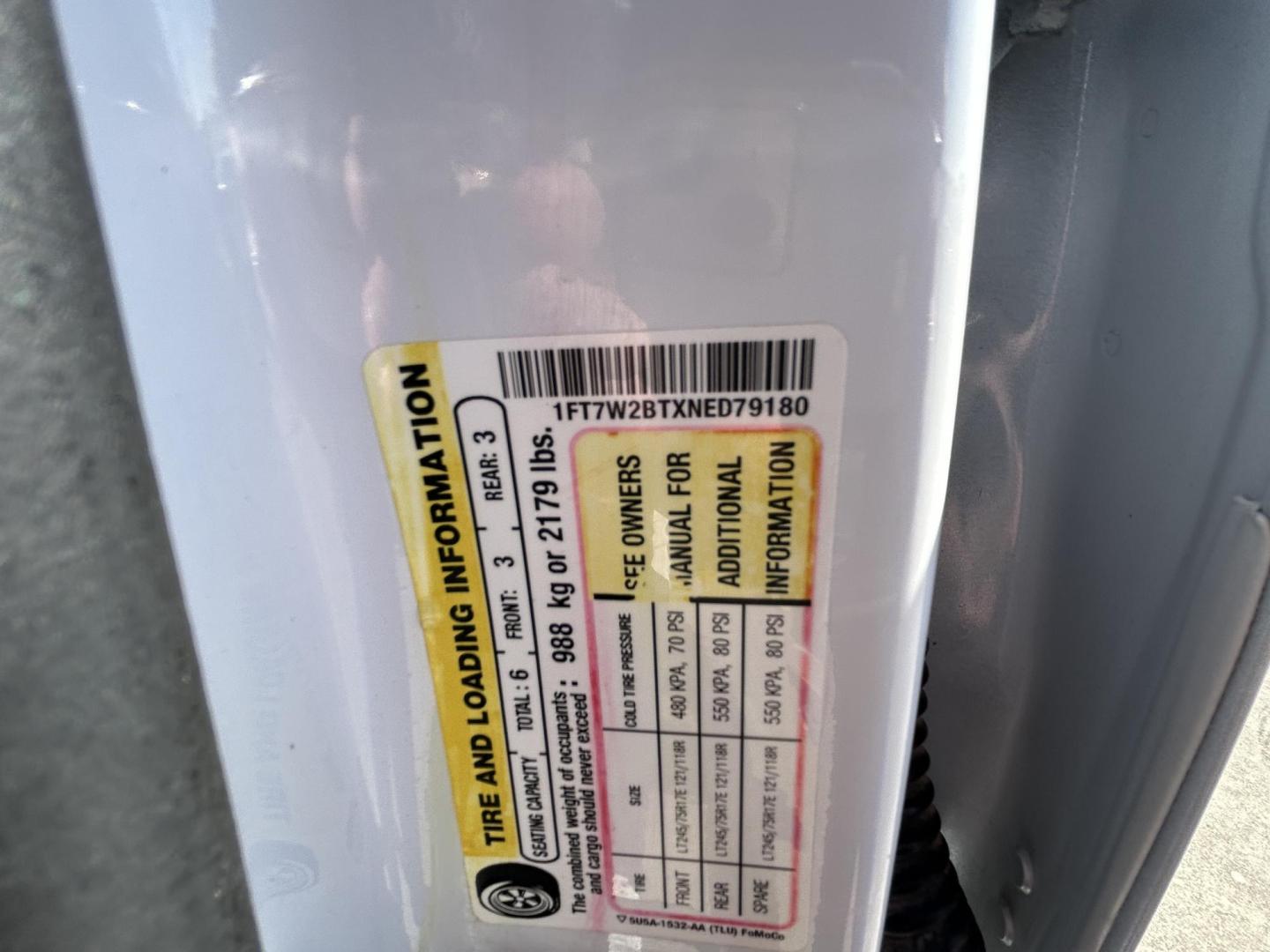 2022 White Ford F-250 SD XL Crew Cab 4WD (1FT7W2BTXNE) with an 6.7L V8 OHV 16V DIESEL engine, 6A transmission, located at 1687 Business 35 S, New Braunfels, TX, 78130, (830) 625-7159, 29.655487, -98.051491 - Photo#13