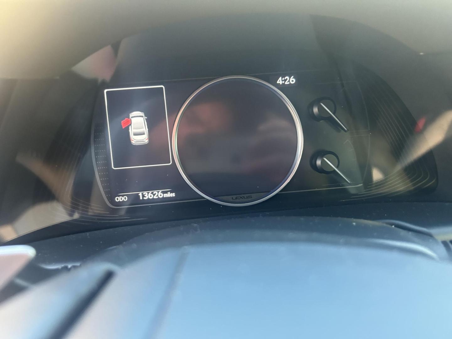 2024 Silver Lexus ES 350 Base (58ADZ1B19RU) with an 3.5L V6 DOHC 24V engine, 8A transmission, located at 1687 Business 35 S, New Braunfels, TX, 78130, (830) 625-7159, 29.655487, -98.051491 - Photo#11