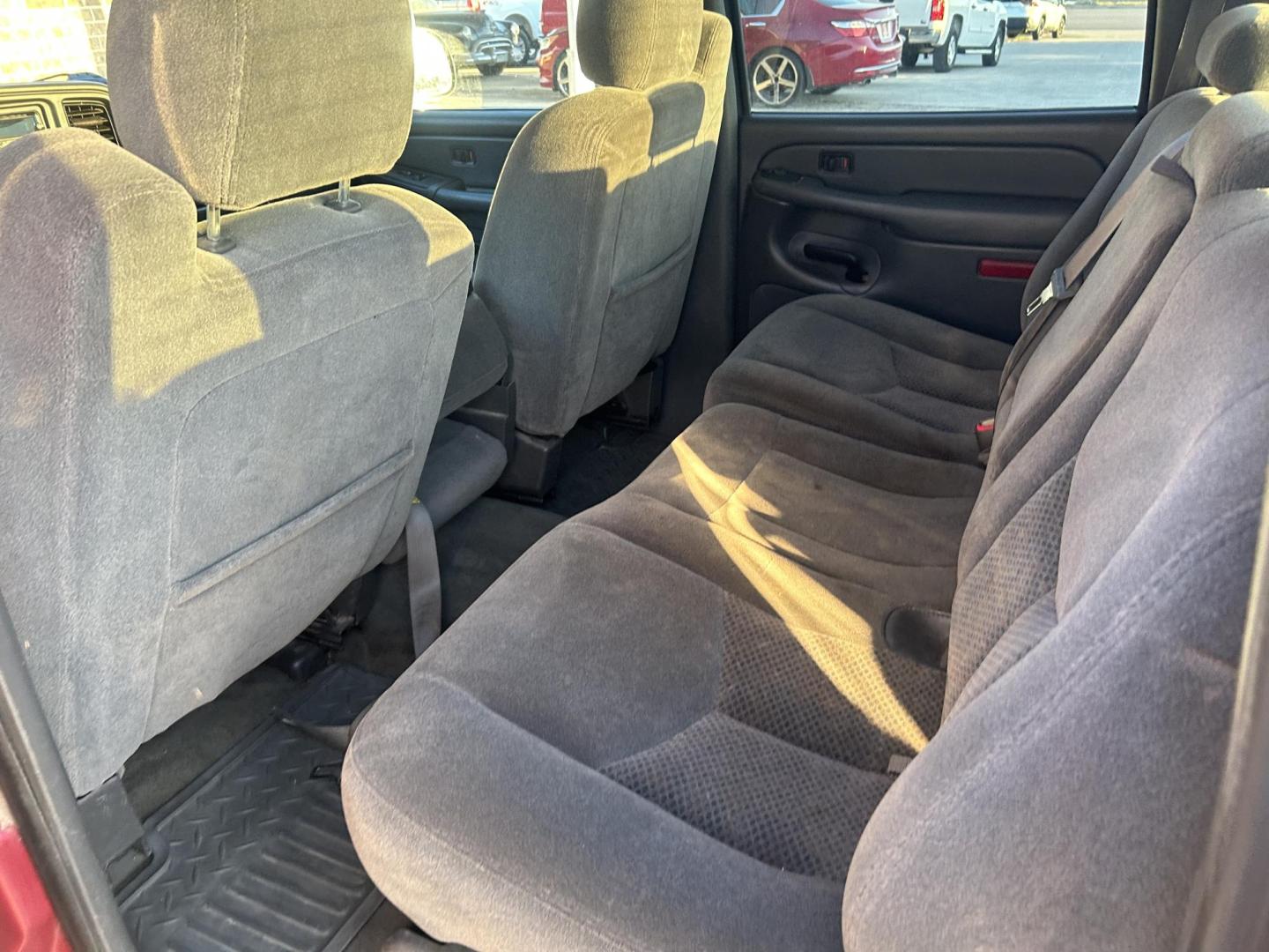 2005 Maroon Chevrolet Silverado 1500 LS Crew Cab 2WD (2GCEC13T751) with an 5.3L V8 OHV 16V engine, 4-Speed Automatic Overdrive transmission, located at 1687 Business 35 S, New Braunfels, TX, 78130, (830) 625-7159, 29.655487, -98.051491 - Photo#8
