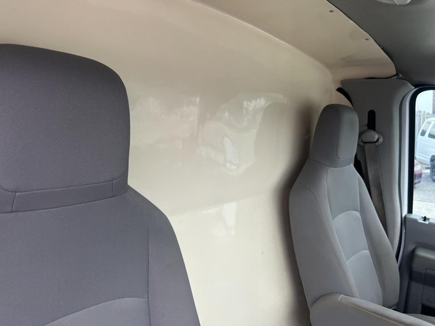 2011 White Ford E-Series Van E-250 Extended (1FTNS2EW9BD) with an 4.6L V8 SOHC 16V engine, 4-Speed Automatic transmission, located at 1687 Business 35 S, New Braunfels, TX, 78130, (830) 625-7159, 29.655487, -98.051491 - Photo#8