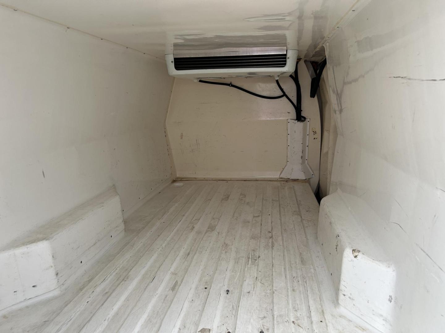 2011 White Ford E-Series Van E-250 Extended (1FTNS2EW9BD) with an 4.6L V8 SOHC 16V engine, 4-Speed Automatic transmission, located at 1687 Business 35 S, New Braunfels, TX, 78130, (830) 625-7159, 29.655487, -98.051491 - Photo#3