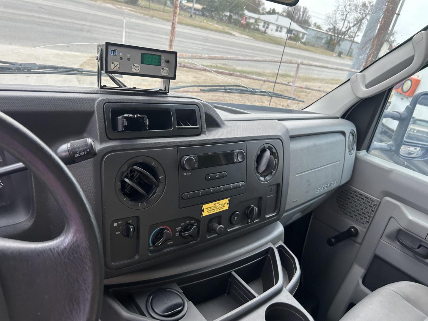 2011 White Ford E-Series Van E-250 Extended (1FTNS2EW9BD) with an 4.6L V8 SOHC 16V engine, 4-Speed Automatic transmission, located at 1687 Business 35 S, New Braunfels, TX, 78130, (830) 625-7159, 29.655487, -98.051491 - Photo#11