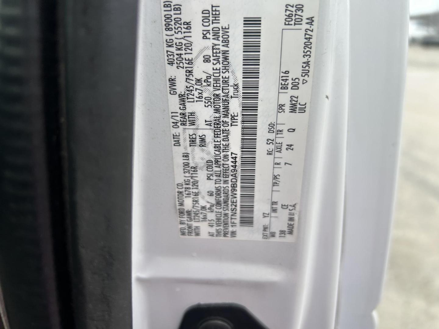 2011 White Ford E-Series Van E-250 Extended (1FTNS2EW9BD) with an 4.6L V8 SOHC 16V engine, 4-Speed Automatic transmission, located at 1687 Business 35 S, New Braunfels, TX, 78130, (830) 625-7159, 29.655487, -98.051491 - Photo#12