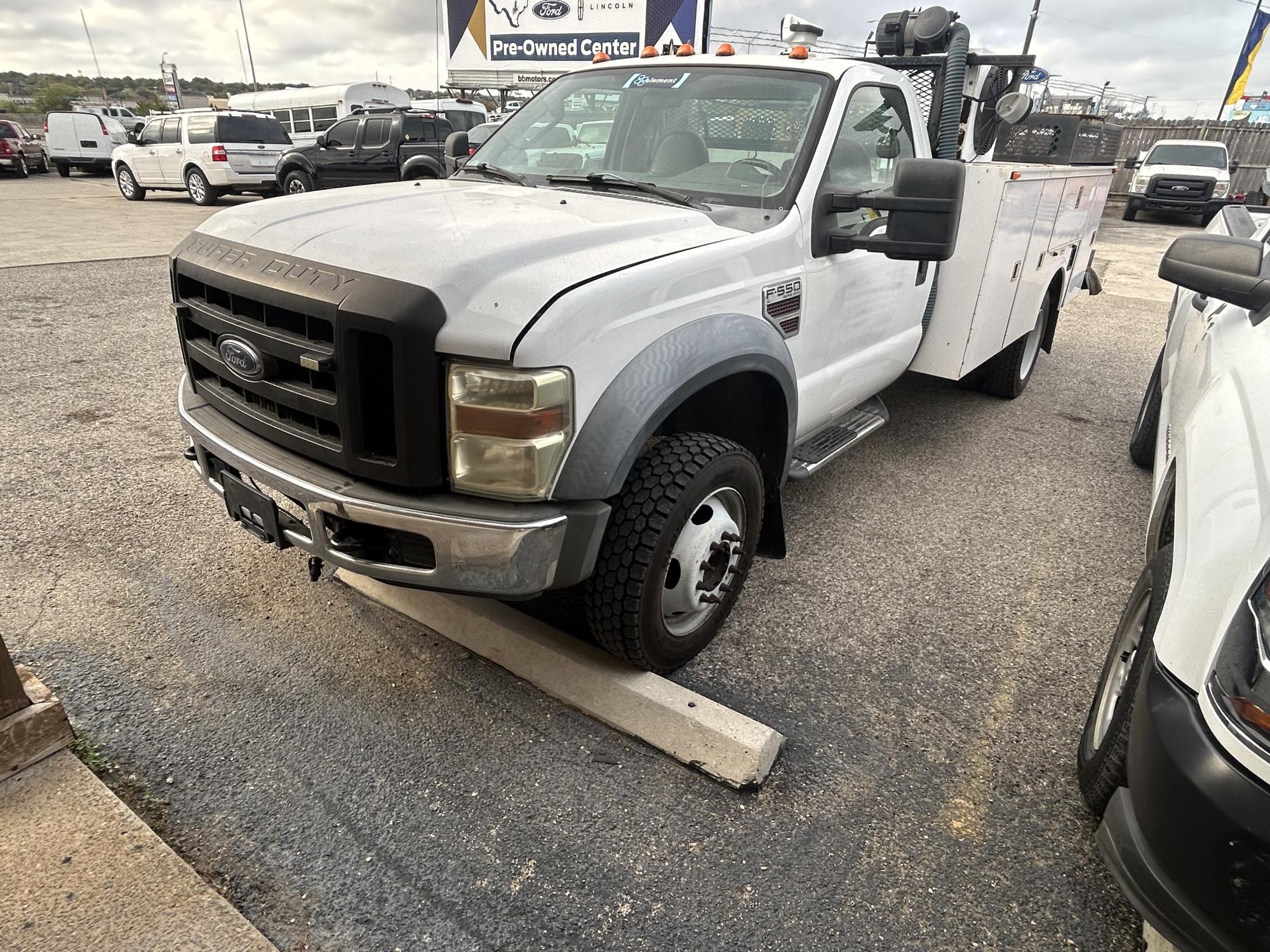 photo of 2008 Ford F-550 Regular Cab 2WD DRW