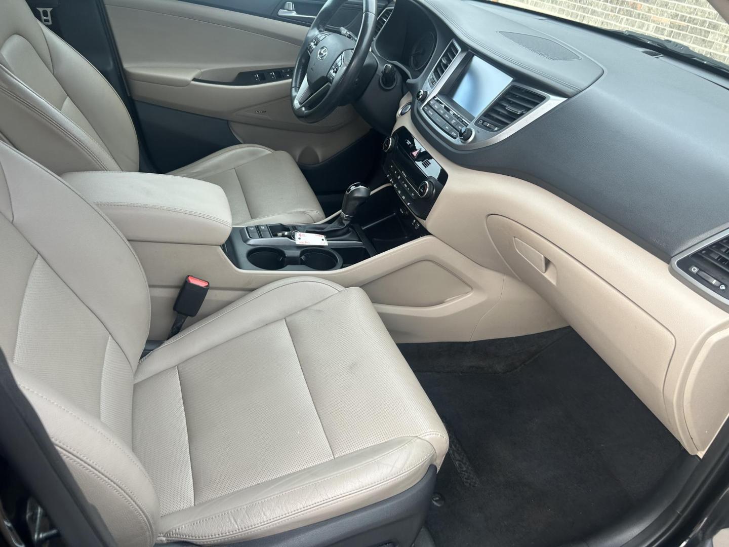 2017 Black Hyundai Tucson Eco (KM8J33A2XHU) with an 1.6L L4 DOHC 16V engine, 7A transmission, located at 1687 Business 35 S, New Braunfels, TX, 78130, (830) 625-7159, 29.655487, -98.051491 - Photo#5