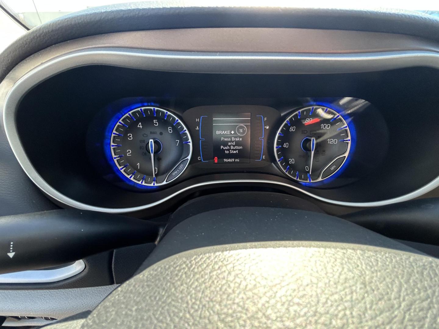 2017 Silver Chrysler Pacifica Touring (2C4RC1BG0HR) with an 3.6L V6 DOHC 24V engine, 6A transmission, located at 1687 Business 35 S, New Braunfels, TX, 78130, (830) 625-7159, 29.655487, -98.051491 - Photo#11