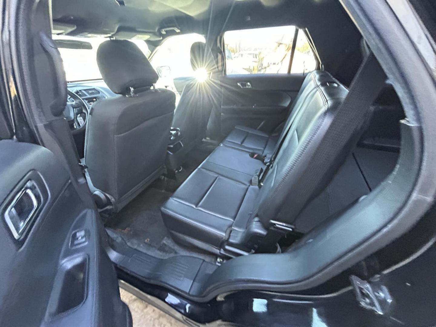 2018 Black Ford Explorer Police 4WD (1FM5K8AR3JG) with an 3.7L V6 DOHC 24V engine, 6A transmission, located at 1687 Business 35 S, New Braunfels, TX, 78130, (830) 625-7159, 29.655487, -98.051491 - Photo#8