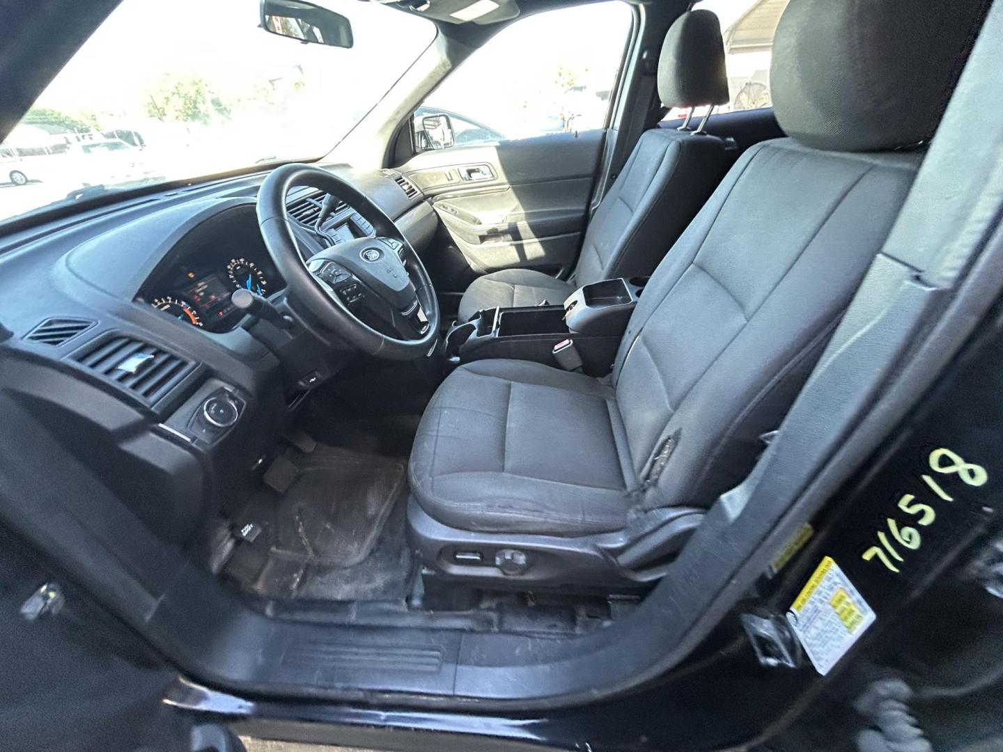 2018 Black Ford Explorer Police 4WD (1FM5K8AR3JG) with an 3.7L V6 DOHC 24V engine, 6A transmission, located at 1687 Business 35 S, New Braunfels, TX, 78130, (830) 625-7159, 29.655487, -98.051491 - Photo#10