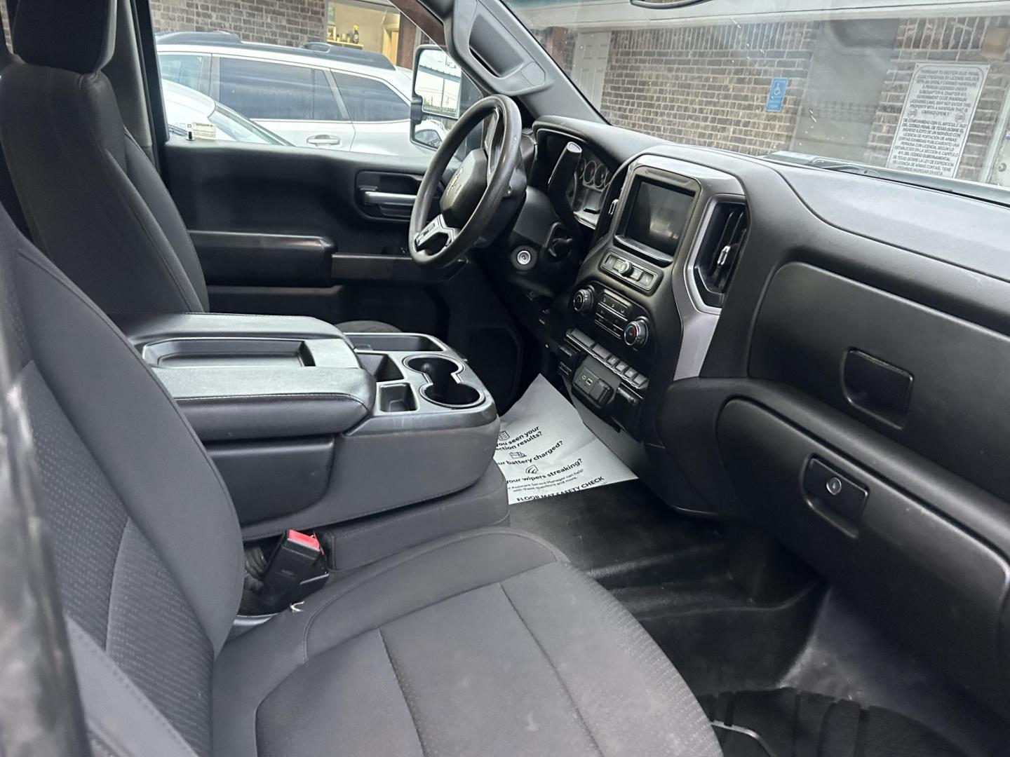 2021 White Chevrolet Silverado 2500HD Work Truck Crew Cab Short Box 2WD (1GB1WLE77MF) with an 6.6L V8 OHV 16V engine, 6A transmission, located at 1687 Business 35 S, New Braunfels, TX, 78130, (830) 625-7159, 29.655487, -98.051491 - Photo#2