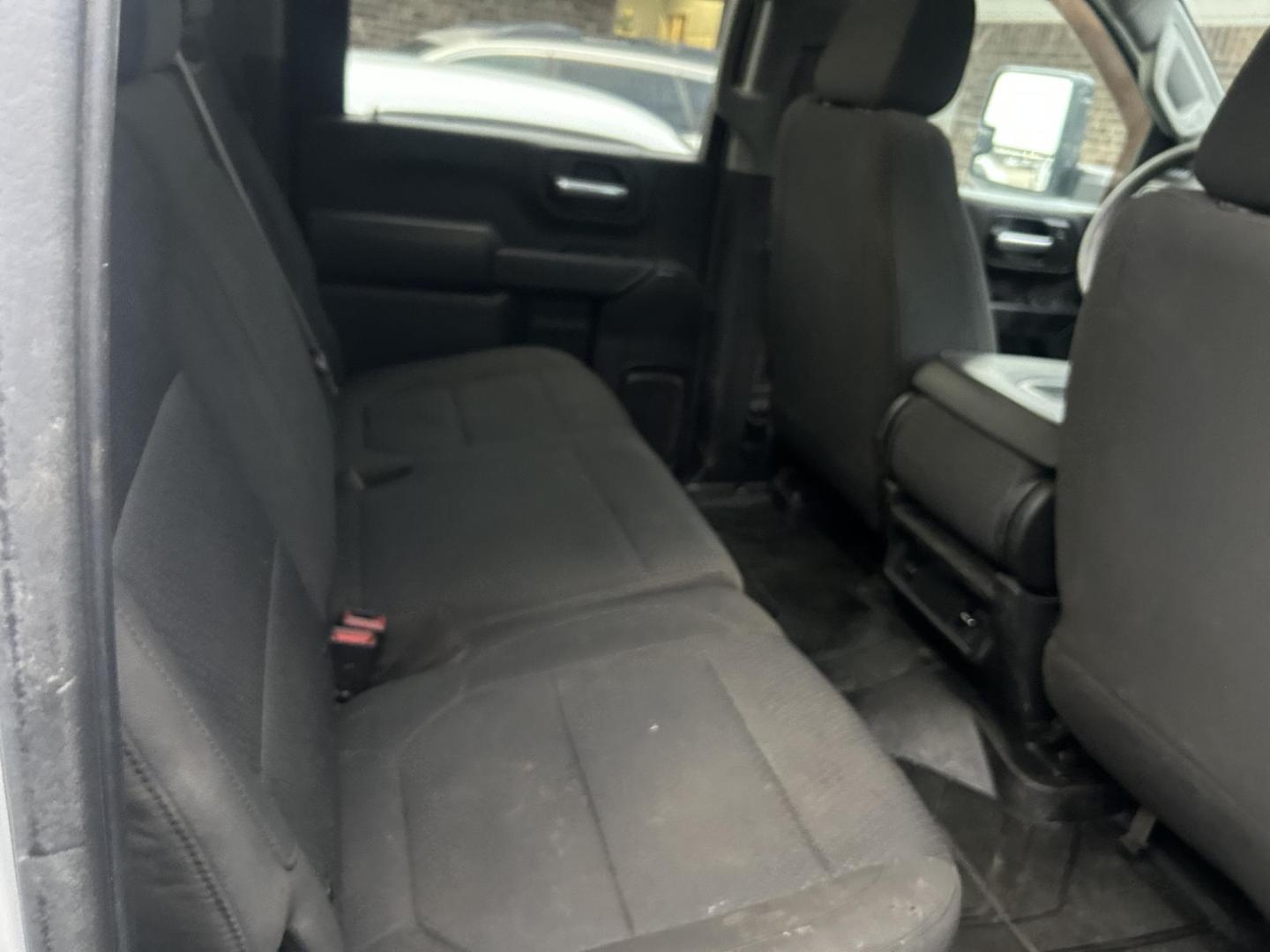 2021 White Chevrolet Silverado 2500HD Work Truck Crew Cab Short Box 2WD (1GB1WLE77MF) with an 6.6L V8 OHV 16V engine, 6A transmission, located at 1687 Business 35 S, New Braunfels, TX, 78130, (830) 625-7159, 29.655487, -98.051491 - Photo#4