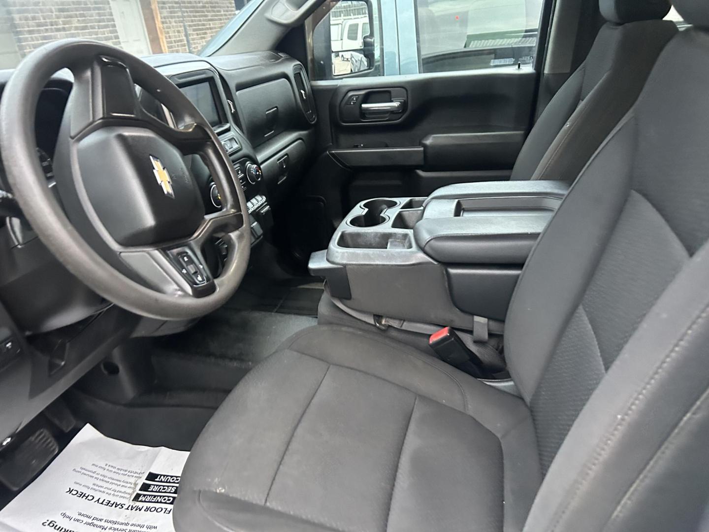 2021 White Chevrolet Silverado 2500HD Work Truck Crew Cab Short Box 2WD (1GB1WLE77MF) with an 6.6L V8 OHV 16V engine, 6A transmission, located at 1687 Business 35 S, New Braunfels, TX, 78130, (830) 625-7159, 29.655487, -98.051491 - Photo#11