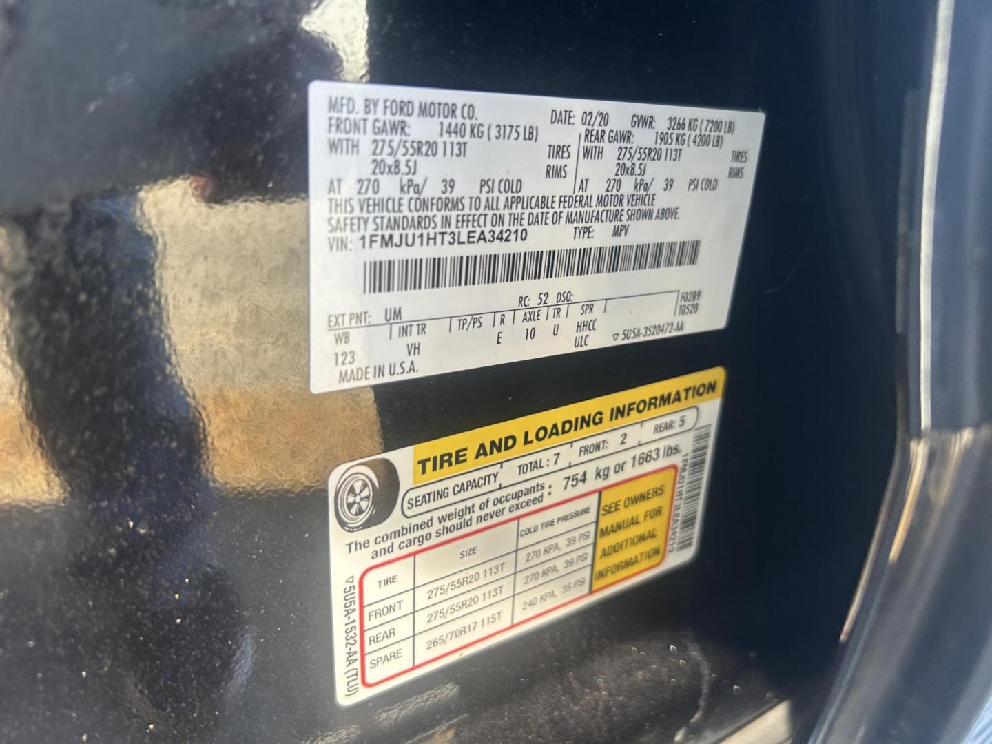 2020 Black Ford Expedition XLT (1FMJU1HT3LE) with an 3.5L V6 DOHC 24V FFV engine, 6A transmission, located at 1687 Business 35 S, New Braunfels, TX, 78130, (830) 625-7159, 29.655487, -98.051491 - Photo#13