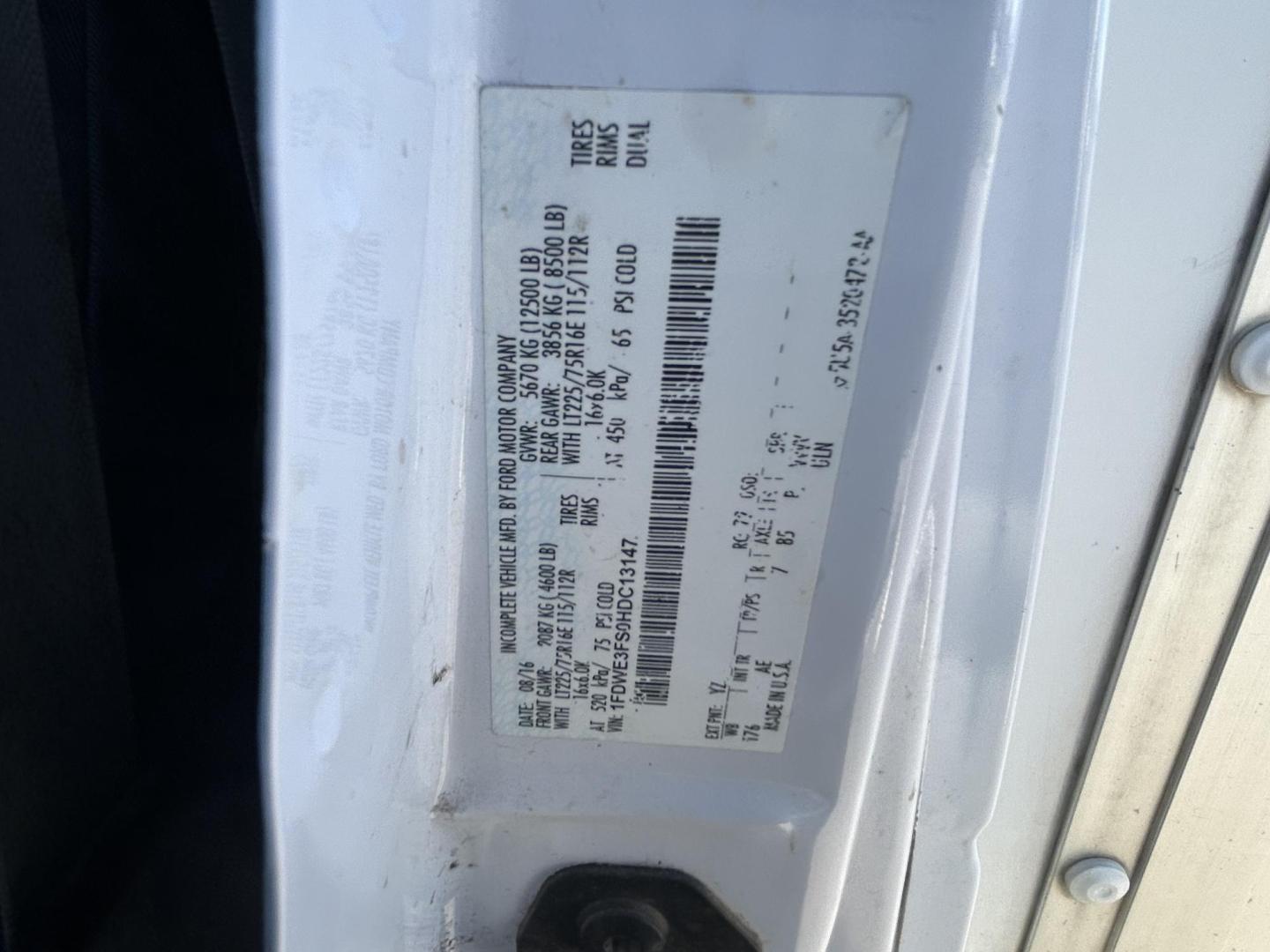 2017 White Ford Econoline E-350 Super Duty (1FDWE3FS0HD) with an 6.8L V10 SOHC 20V engine, located at 1687 Business 35 S, New Braunfels, TX, 78130, (830) 625-7159, 29.655487, -98.051491 - Photo#10