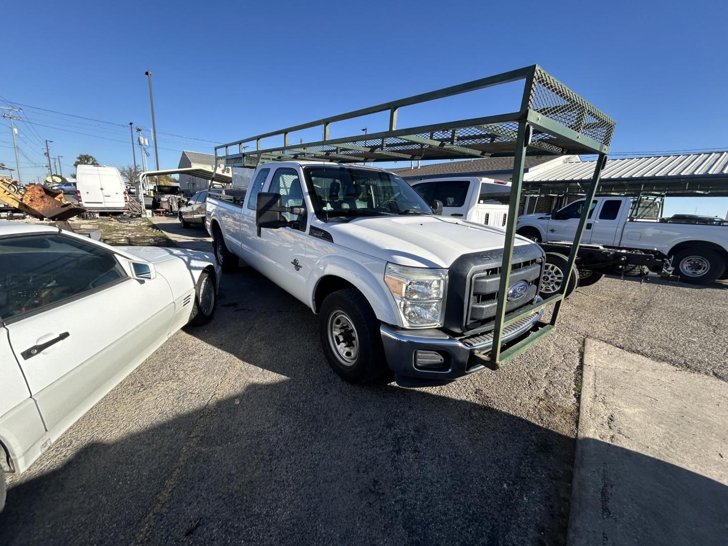 2014 Ford F-250 SD XL SuperCab 2WD (1FT7X2AT2EE) with an 6.7L V8 OHV 16V DIESEL engine, 6-Speed Automatic transmission, located at 1687 Business 35 S, New Braunfels, TX, 78130, (830) 625-7159, 29.655487, -98.051491 - Photo#1