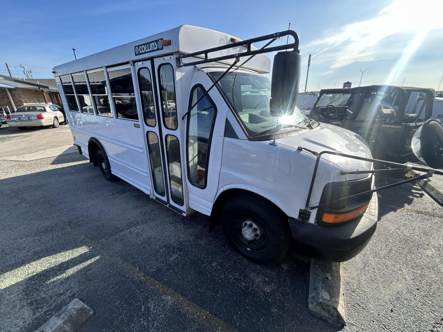2007 Chevrolet Express 3500 Cargo (1GBHG31V871) with an 4.8L V8 OHV 16V engine, 4-Speed Automatic Overdrive transmission, located at 1687 Business 35 S, New Braunfels, TX, 78130, (830) 625-7159, 29.655487, -98.051491 - Photo#1
