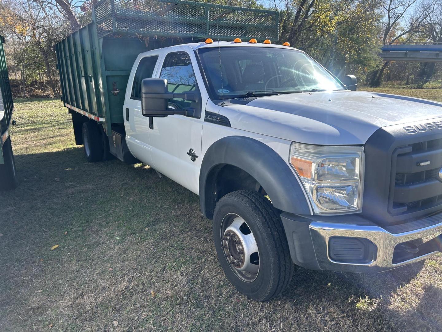 2012 White Ford F-550 Crew Cab DRW 4WD (1FD0W5HT4CE) with an 6.7L V8 OHV 16V DIESEL engine, located at 1687 Business 35 S, New Braunfels, TX, 78130, (830) 625-7159, 29.655487, -98.051491 - Photo#1