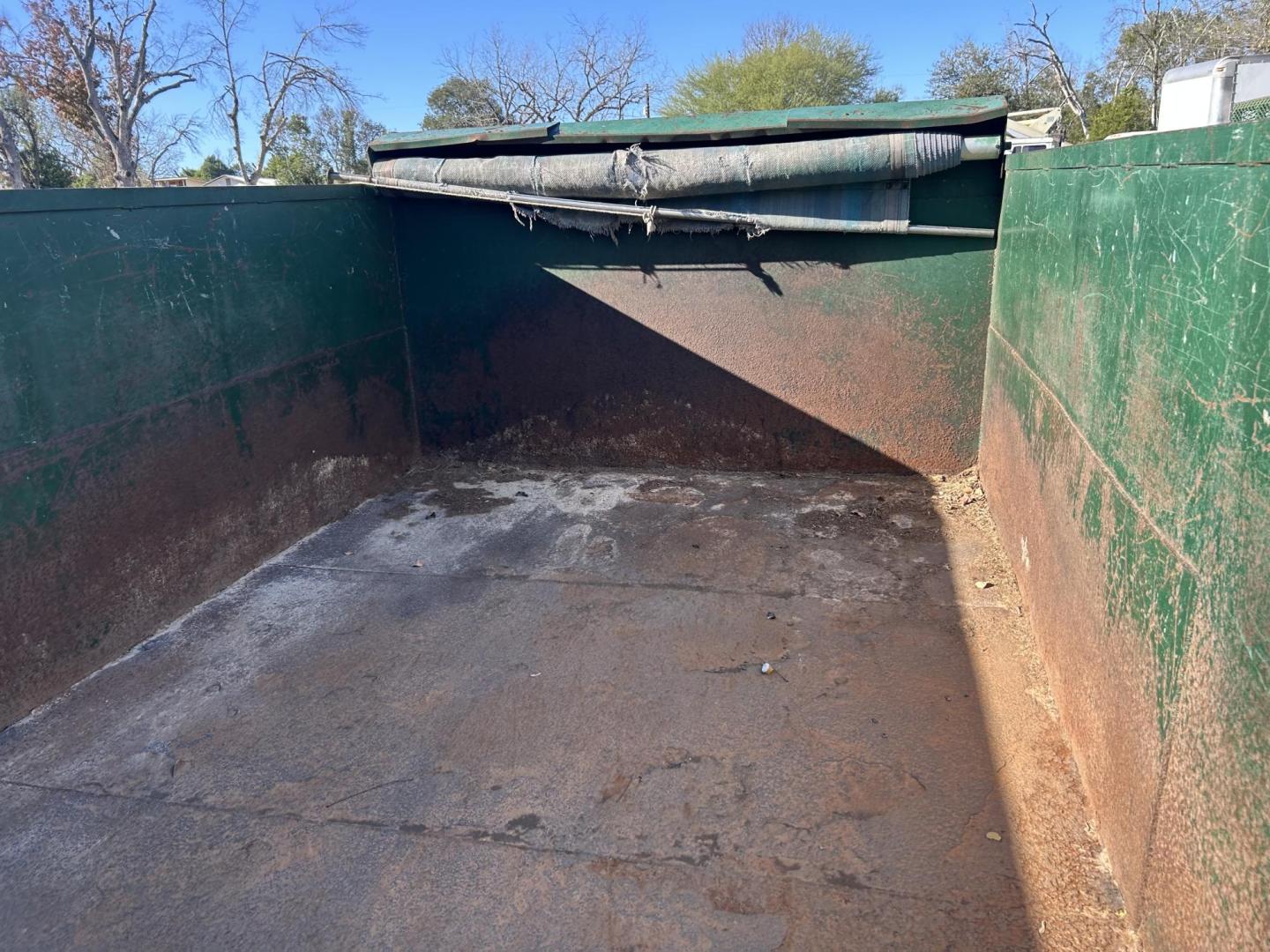 2012 White Ford F-550 Crew Cab DRW 4WD (1FD0W5HT4CE) with an 6.7L V8 OHV 16V DIESEL engine, located at 1687 Business 35 S, New Braunfels, TX, 78130, (830) 625-7159, 29.655487, -98.051491 - Photo#3