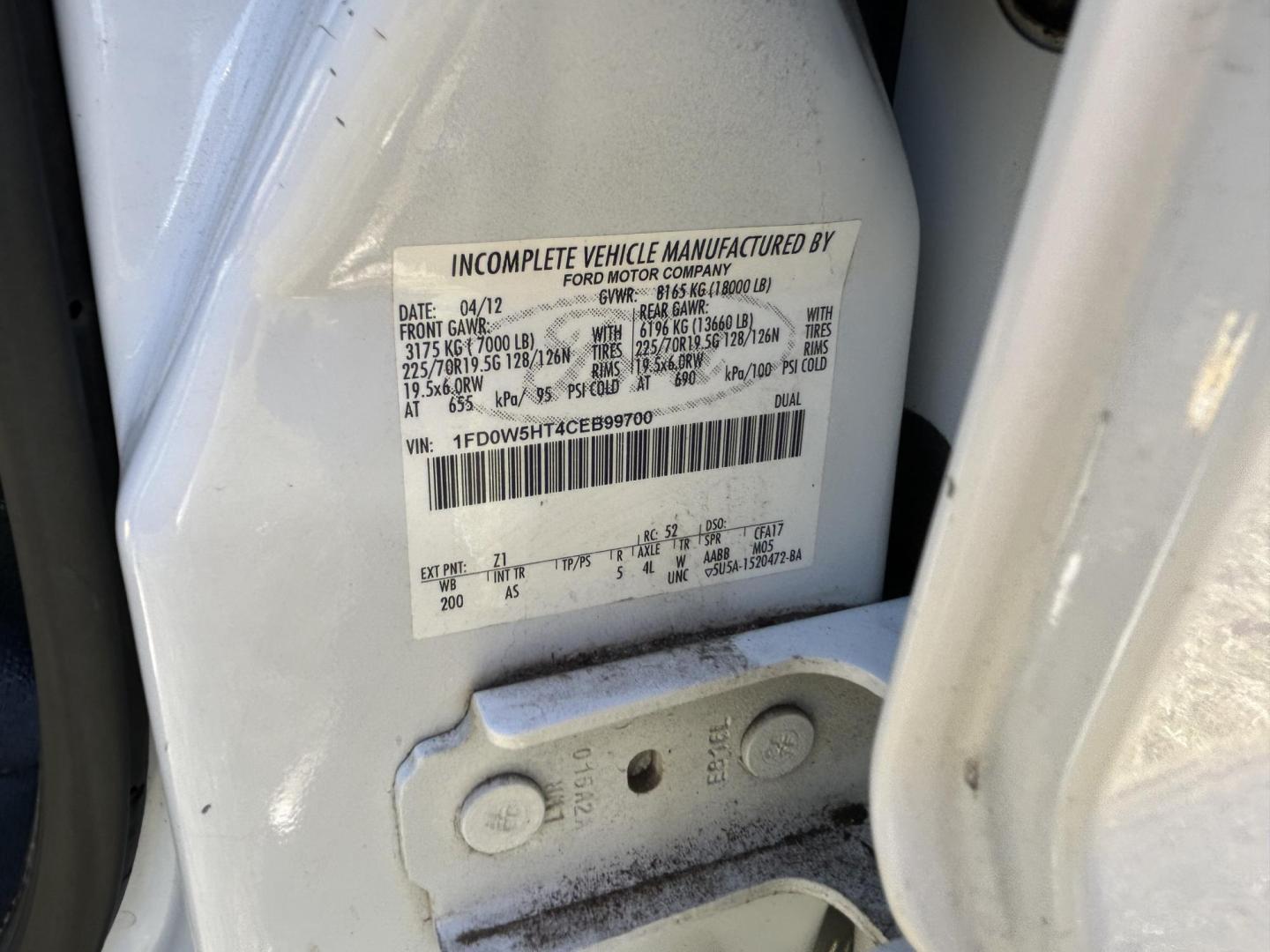 2012 White Ford F-550 Crew Cab DRW 4WD (1FD0W5HT4CE) with an 6.7L V8 OHV 16V DIESEL engine, located at 1687 Business 35 S, New Braunfels, TX, 78130, (830) 625-7159, 29.655487, -98.051491 - Photo#11