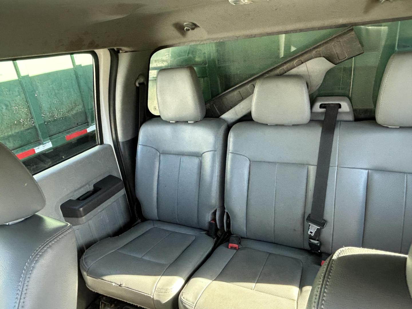 2012 White Ford F-550 Crew Cab DRW 4WD (1FD0W5HT4CE) with an 6.7L V8 OHV 16V DIESEL engine, located at 1687 Business 35 S, New Braunfels, TX, 78130, (830) 625-7159, 29.655487, -98.051491 - Photo#10