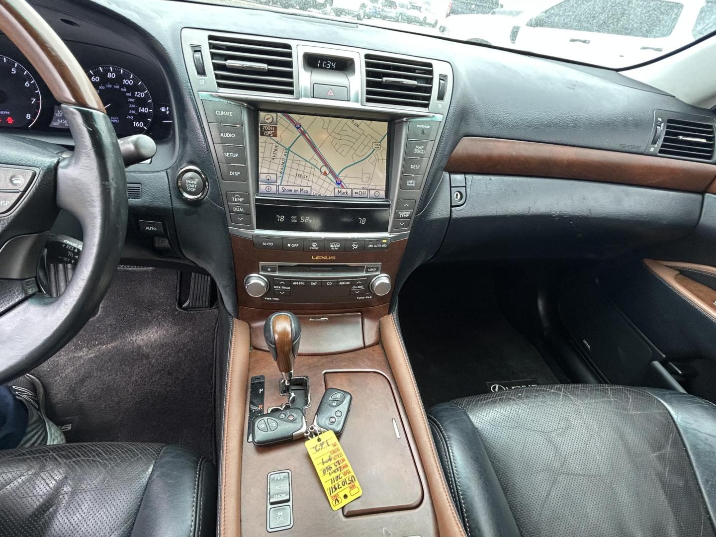 2011 Gray Lexus LS 460 Luxury Sedan (JTHBL5EF2B5) with an 4.6L V8 DOHC 32V engine, 8-Speed Automatic transmission, located at 1687 Business 35 S, New Braunfels, TX, 78130, (830) 625-7159, 29.655487, -98.051491 - Photo#13