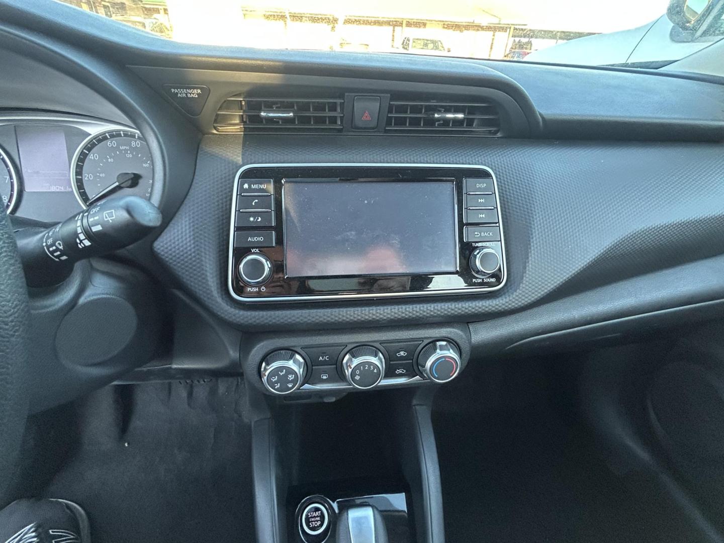 2022 White Nissan Kicks S (3N1CP5BV5NL) with an 1.6L L4 engine, CVT transmission, located at 1687 Business 35 S, New Braunfels, TX, 78130, (830) 625-7159, 29.655487, -98.051491 - Photo#12