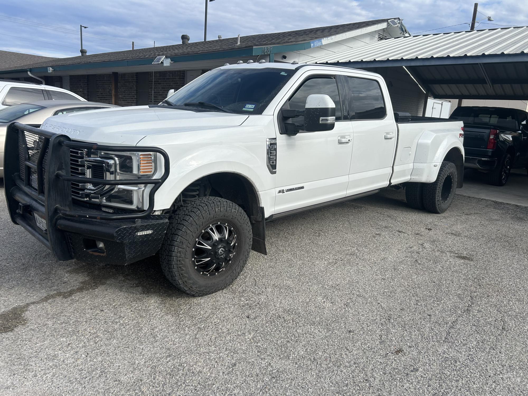 photo of 2022 Ford F-350 SD Lariat Crew Cab Long Bed DRW 4WD
