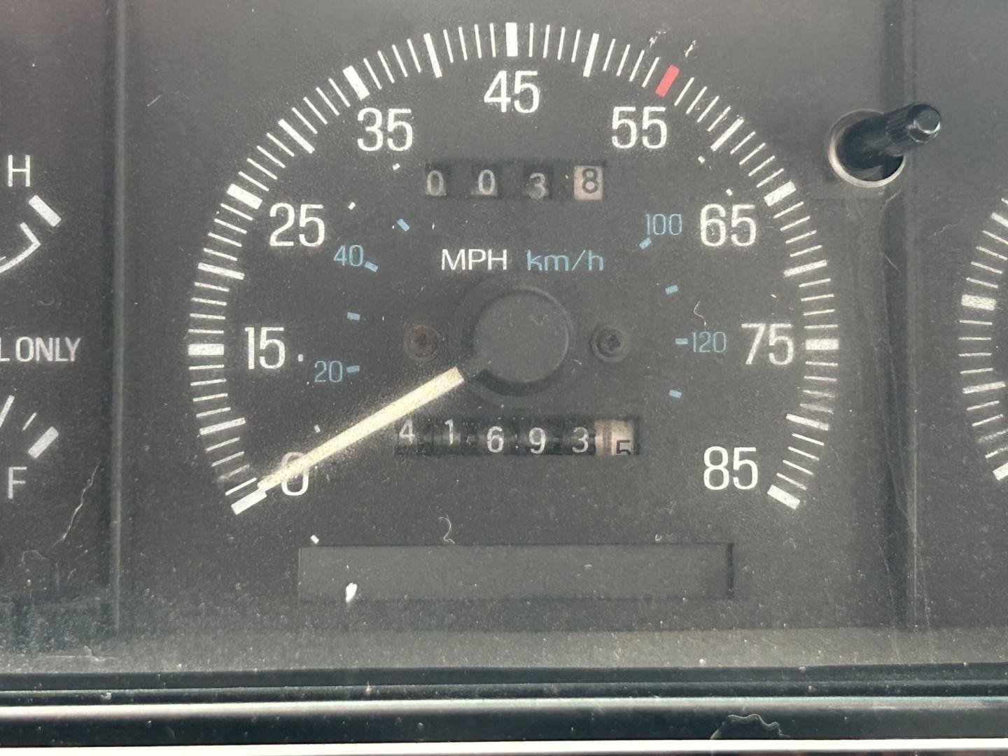 1991 Blue Ford F-150 Reg. Cab Long Bed 4WD (2FTEF14N1MC) with an 5.0L V8 OHV 16V engine, 4-Speed Automatic Overdrive transmission, located at 1687 Business 35 S, New Braunfels, TX, 78130, (830) 625-7159, 29.655487, -98.051491 - Photo#8