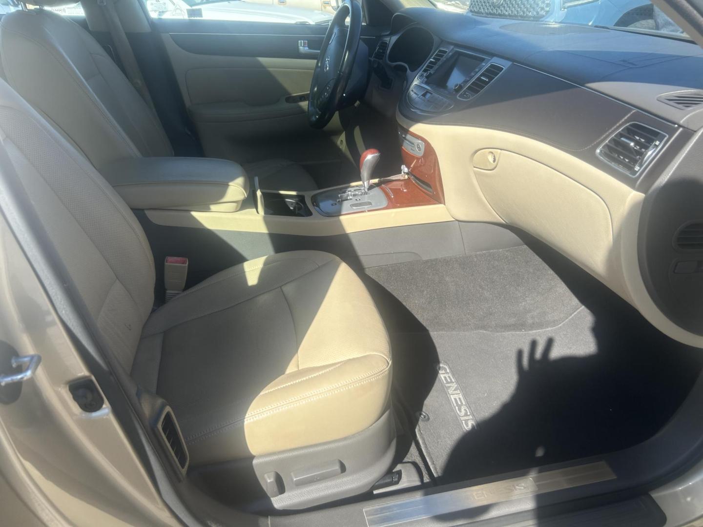 2012 Tan Hyundai Genesis 3.8L (KMHGC4DD0CU) with an 3.8L V6 DOHC 24V engine, 6-Speed Automatic transmission, located at 1687 Business 35 S, New Braunfels, TX, 78130, (830) 625-7159, 29.655487, -98.051491 - Photo#2