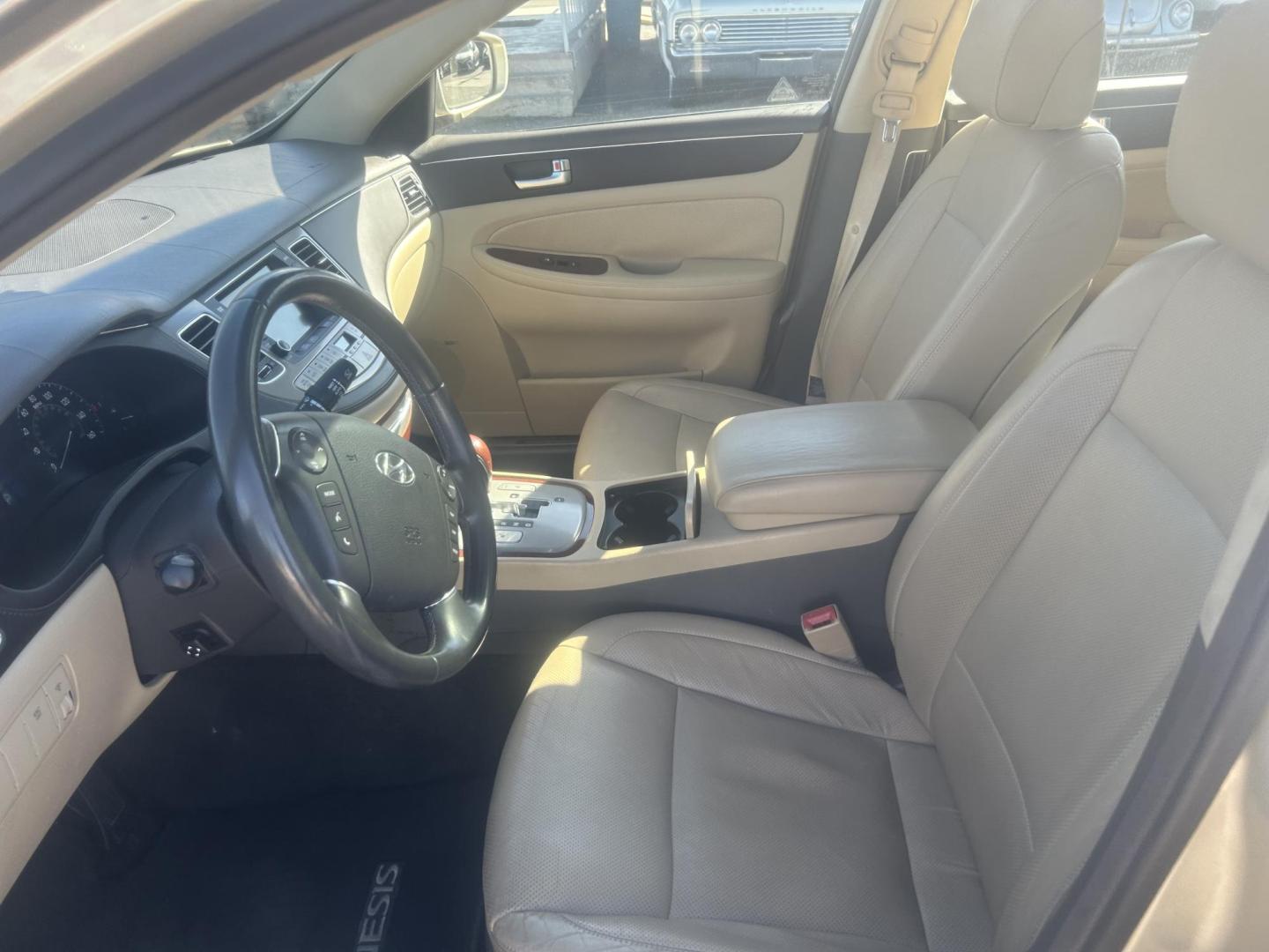 2012 Tan Hyundai Genesis 3.8L (KMHGC4DD0CU) with an 3.8L V6 DOHC 24V engine, 6-Speed Automatic transmission, located at 1687 Business 35 S, New Braunfels, TX, 78130, (830) 625-7159, 29.655487, -98.051491 - Photo#10