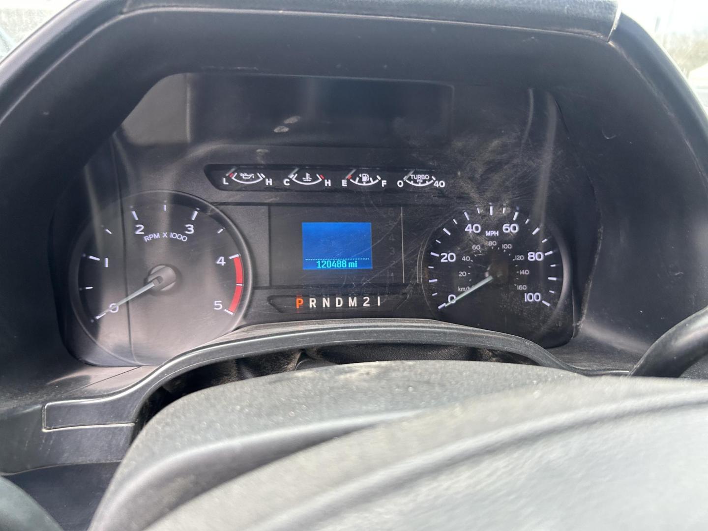 2019 White Ford F-450 SD Crew Cab DRW 4WD (1FD0W4HT3KE) with an 6.7L V8 OHV 16V DIESEL engine, located at 1687 Business 35 S, New Braunfels, TX, 78130, (830) 625-7159, 29.655487, -98.051491 - Photo#3