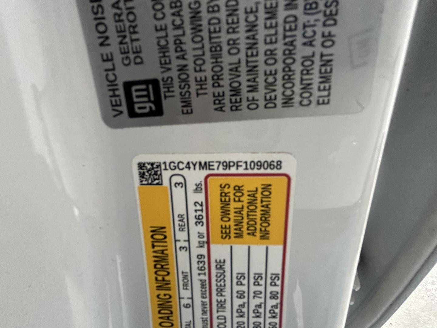 2023 White Chevrolet Silverado 2500HD Custom Crew Cab Short Box 4WD (1GC4YME79PF) with an 6.6L V8 OHV 16V engine, 6A transmission, located at 1687 Business 35 S, New Braunfels, TX, 78130, (830) 625-7159, 29.655487, -98.051491 - Photo#9