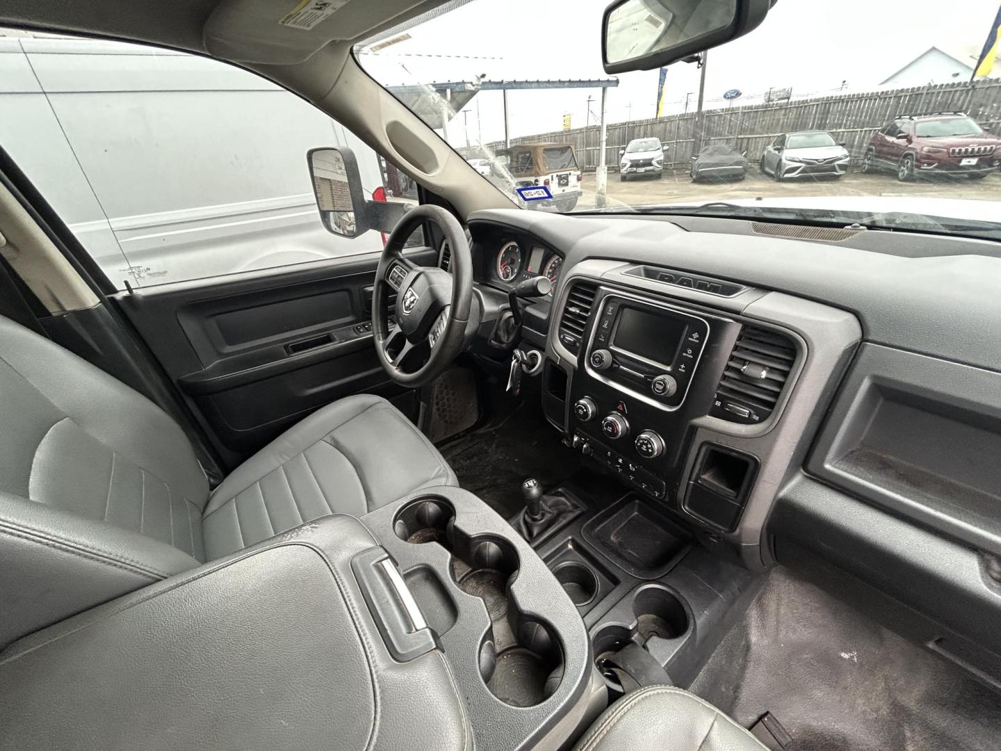 2015 White RAM 5500 Crew Cab LWB 4WD DRW (3C7WRNFL0FG) with an 6.7L L6 OHV 24V TURBO DIESEL engine, located at 1687 Business 35 S, New Braunfels, TX, 78130, (830) 625-7159, 29.655487, -98.051491 - Photo#3