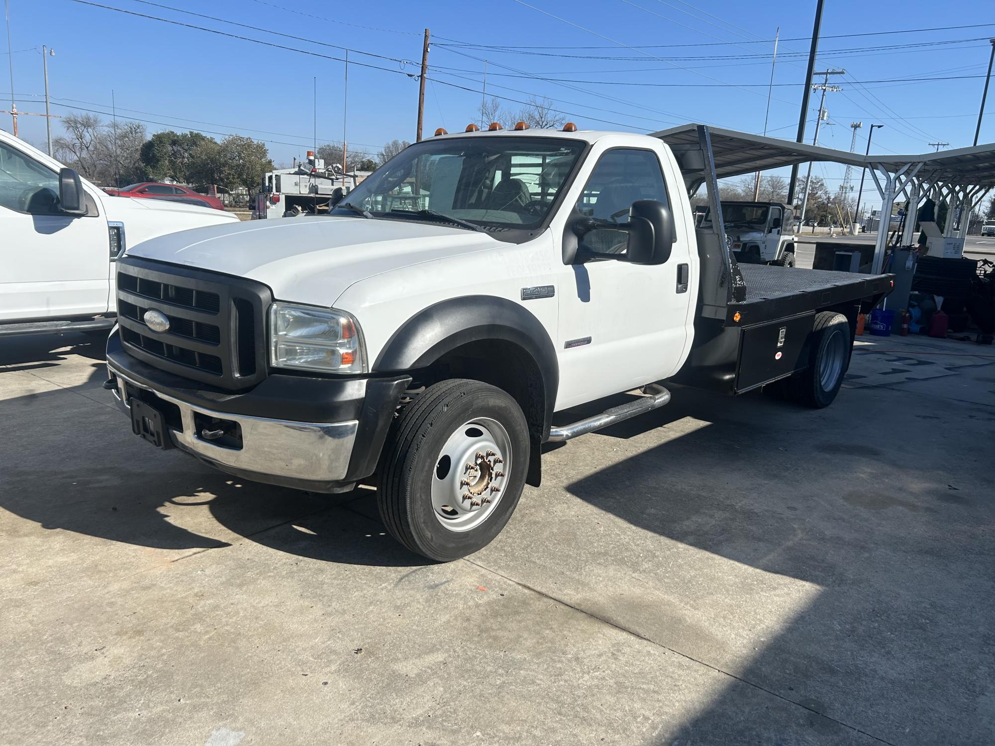 photo of 2006 Ford F-450 SD Regular Cab 4WD DRW