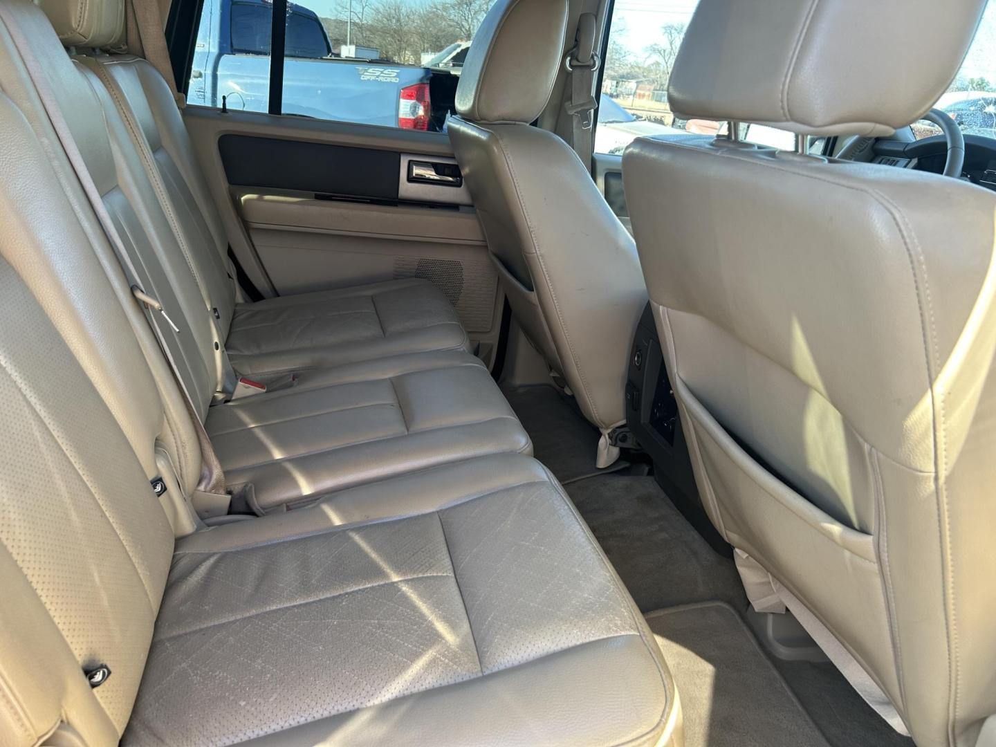 2011 Brown Ford Expedition XLT 2WD (1FMJU1H56BE) with an 5.4L V8 SOHC 16V FFV engine, 6-Speed Automatic transmission, located at 1687 Business 35 S, New Braunfels, TX, 78130, (830) 625-7159, 29.655487, -98.051491 - Photo#4