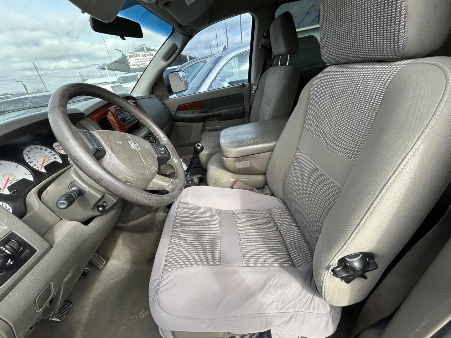 2006 White Dodge Ram 3500 Laramie Quad Cab 4WD (3D7LX38C66G) with an 5.9L L6 OHV 24V TURBO DIESEL engine, located at 1687 Business 35 S, New Braunfels, TX, 78130, (830) 625-7159, 29.655487, -98.051491 - Photo#10