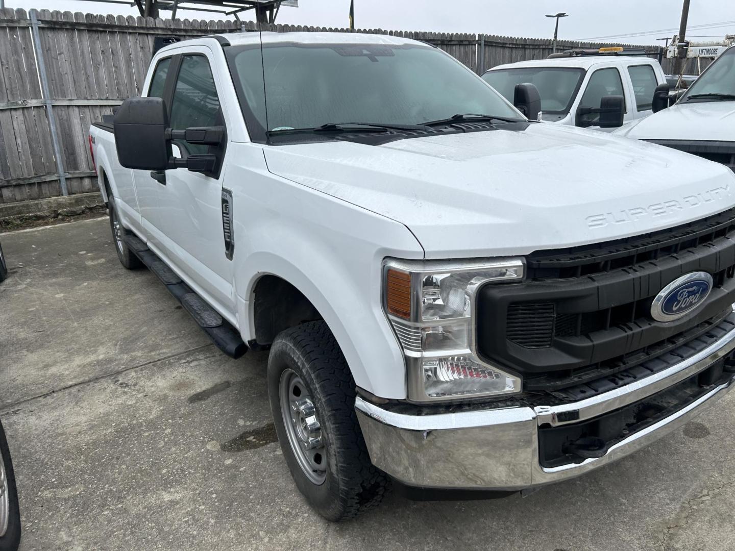 2021 White Ford F-250 SD XL SuperCab Long Bed 4WD (1FT7X2B67ME) with an 6.2L V8 OHV 16V engine, 6A transmission, located at 1687 Business 35 S, New Braunfels, TX, 78130, (830) 625-7159, 29.655487, -98.051491 - Photo#1
