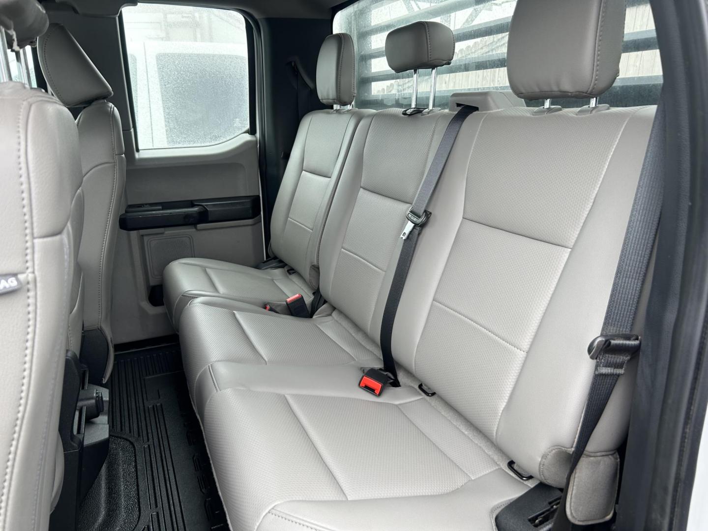 2021 White Ford F-250 SD XL SuperCab Long Bed 4WD (1FT7X2B67ME) with an 6.2L V8 OHV 16V engine, 6A transmission, located at 1687 Business 35 S, New Braunfels, TX, 78130, (830) 625-7159, 29.655487, -98.051491 - Photo#5