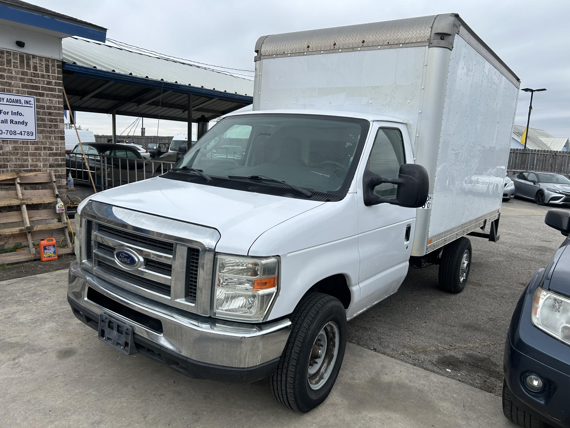 photo of 2016 Ford E-Series Van E-350 Super Duty
