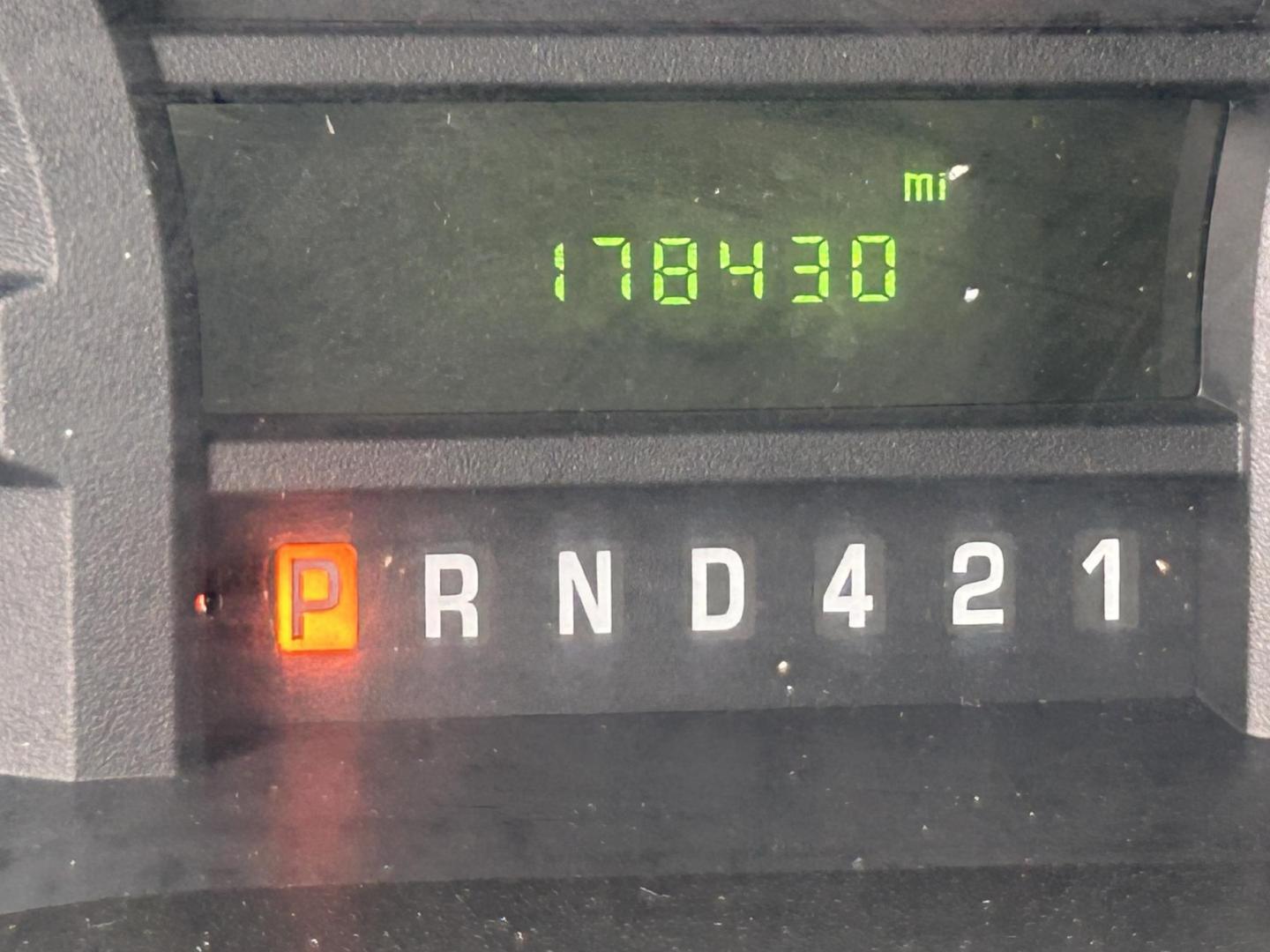 2016 White Ford E-Series Van E-350 Super Duty (1FDWE3FS1GD) with an 6.8L V10 SOHC 20V engine, located at 1687 Business 35 S, New Braunfels, TX, 78130, (830) 625-7159, 29.655487, -98.051491 - Photo#9