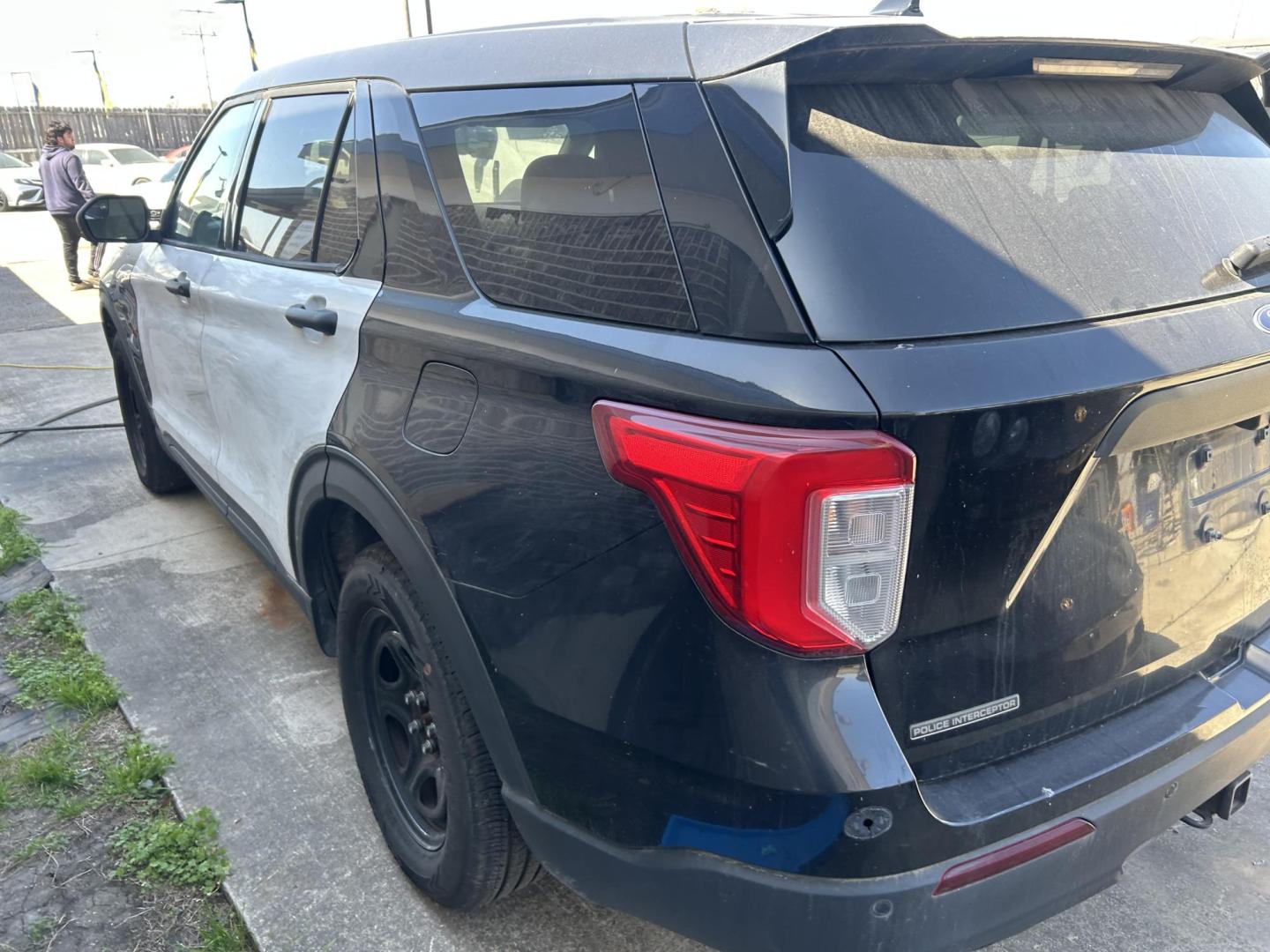 2020 Black Ford Explorer Police 4WD (1FM5K8AB5LG) with an 3.3L V6 DOHC 24V engine, 10A transmission, located at 1687 Business 35 S, New Braunfels, TX, 78130, (830) 625-7159, 29.655487, -98.051491 - Photo#6