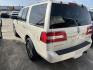 2007 White Lincoln Navigator 2WD Luxury (5LMFU27537L) with an 5.4L V8 SOHC 24V engine, 6-Speed Automatic Overdrive transmission, located at 1687 Business 35 S, New Braunfels, TX, 78130, (830) 625-7159, 29.655487, -98.051491 - Photo#7